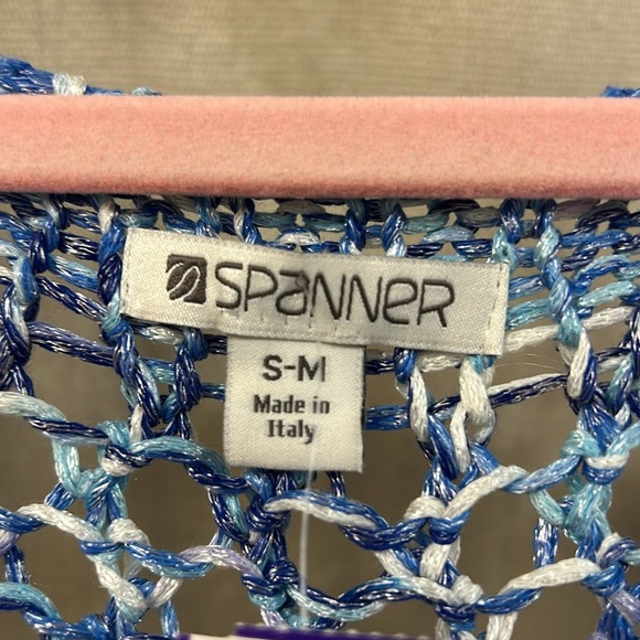 Blue and White Knit Top - Spanner - Picture 4 of 4